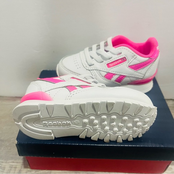 Reebok Classic Leather Pink and White Infants Light-Up  (Size: 5 and 6.5) - Picture 5 of 11